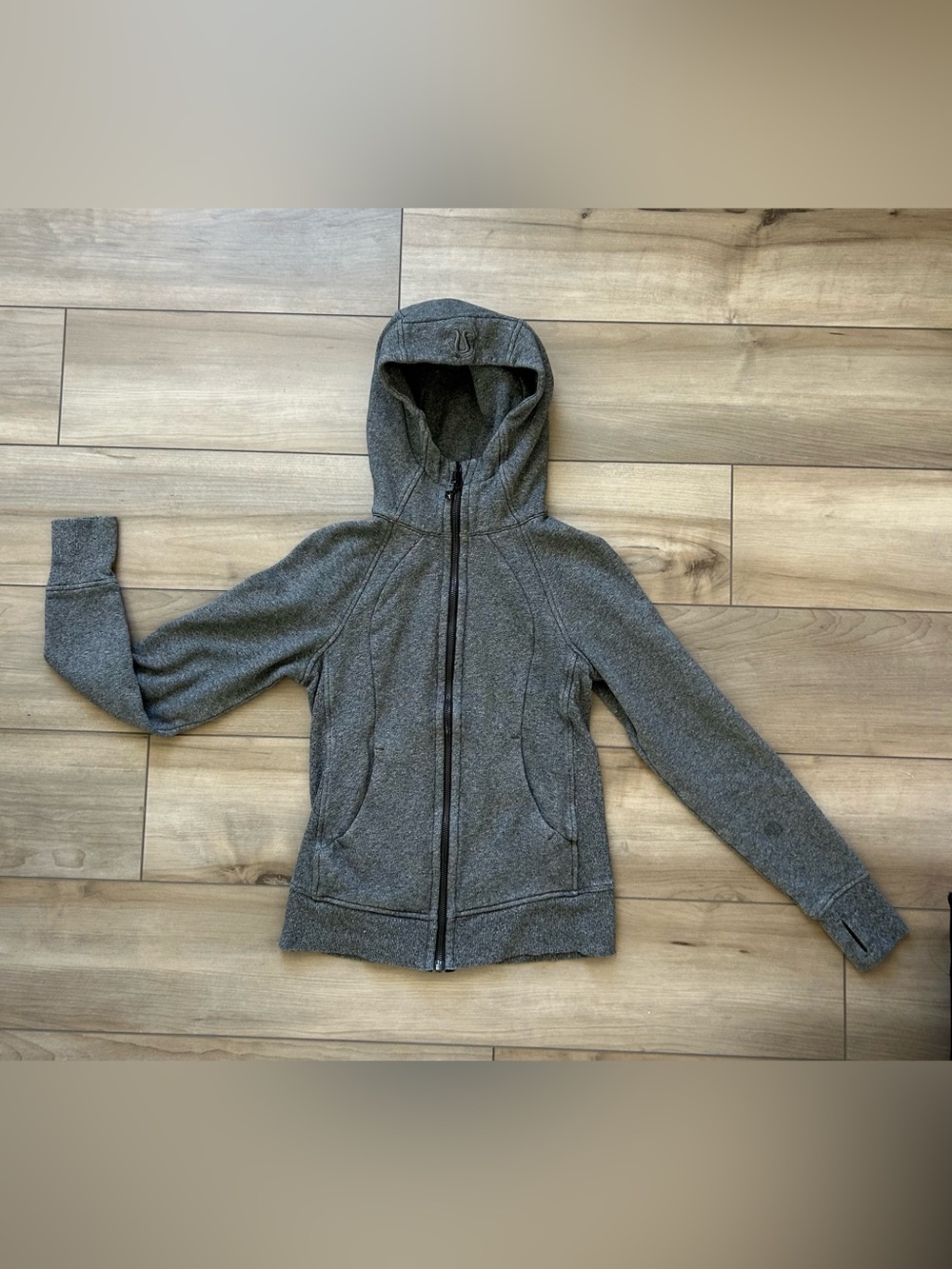 Lululemon Fitted Gray Hooded Zip-Up Jacket Size 4